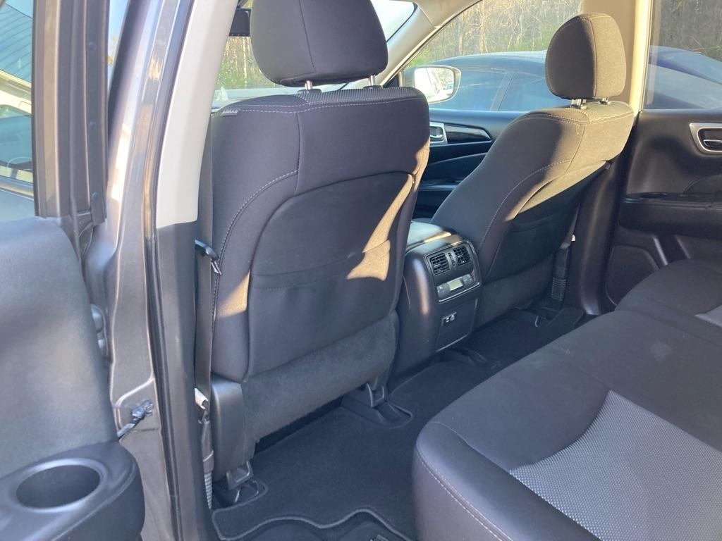 Nissan Pathfinder FWD SV 2019