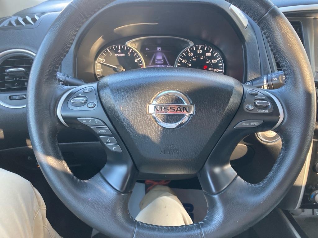 Nissan Pathfinder FWD SV 2019