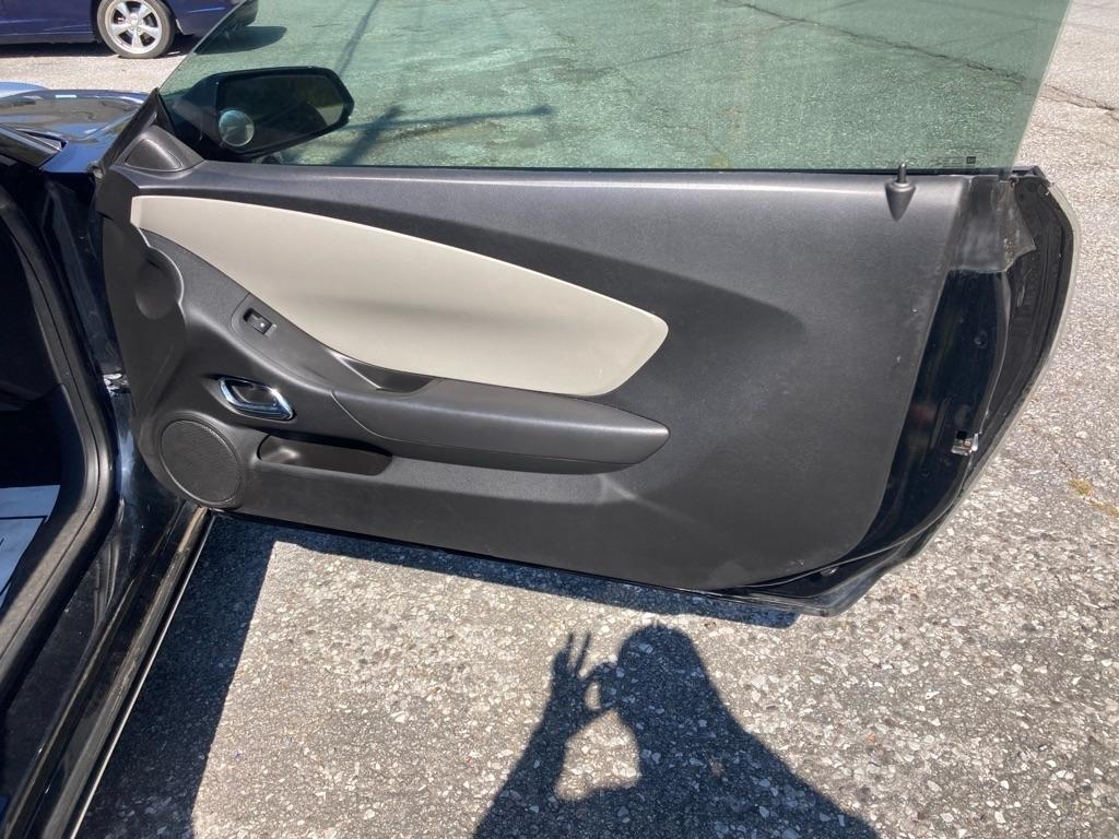 Chevrolet Camaro 2dr Cpe 1LS 2011