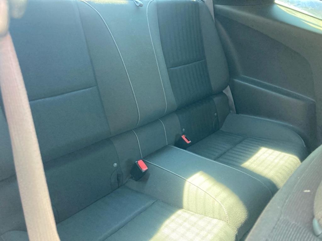 Chevrolet Camaro 2dr Cpe 1LS 2011