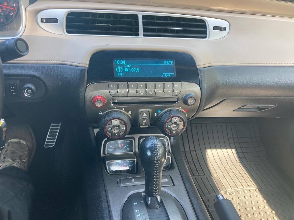 Chevrolet Camaro 2dr Cpe 2LT 2012