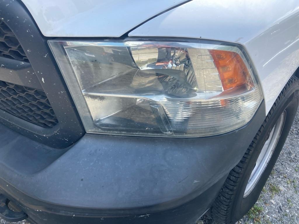 RAM 1500 4WD Quad Cab 140.5" Tradesman 2014