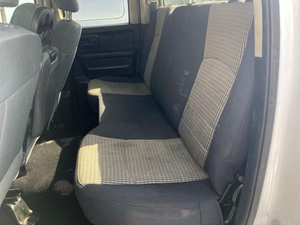 RAM 1500 4WD Quad Cab 140.5" Tradesman 2014