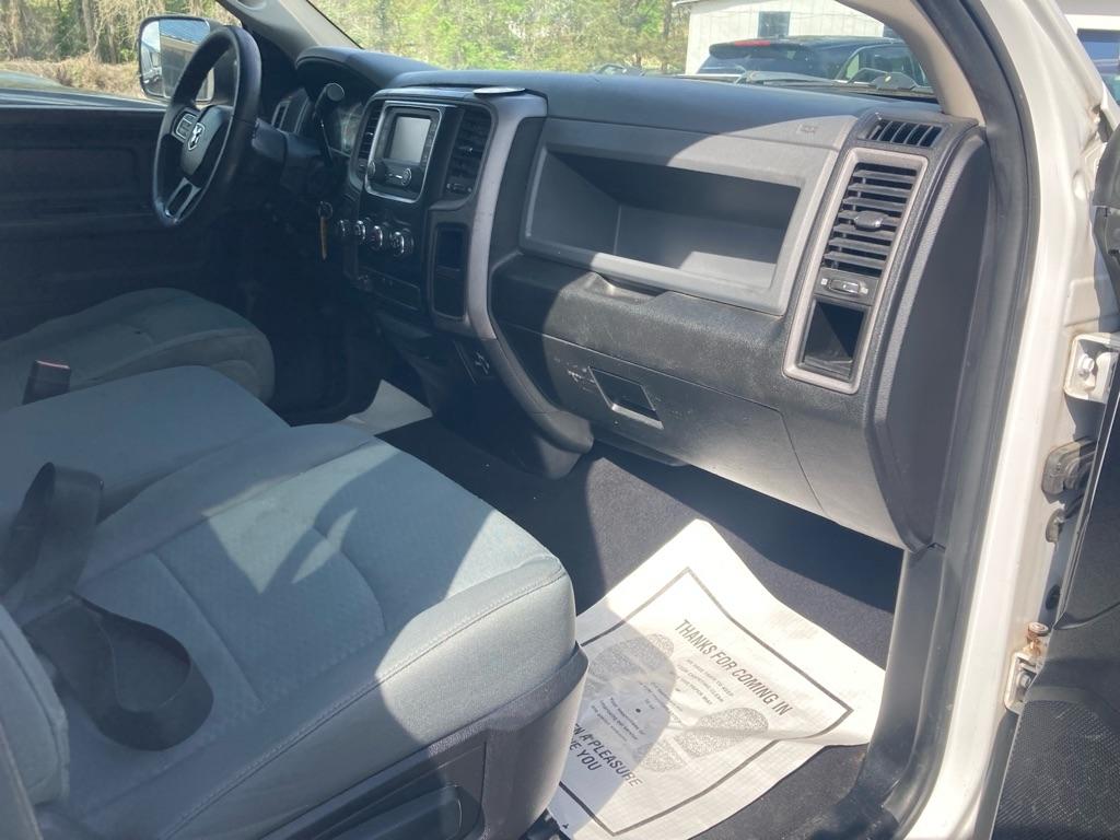 RAM 1500 4WD Quad Cab 140.5" Tradesman 2014