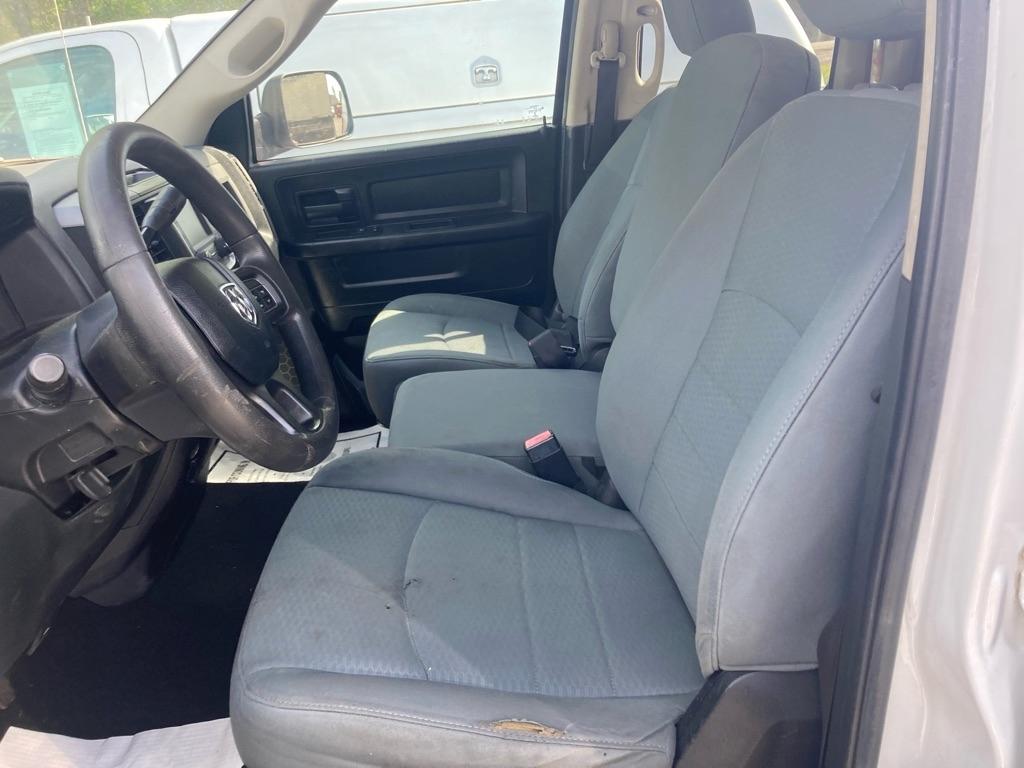 RAM 1500 4WD Quad Cab 140.5" Tradesman 2014