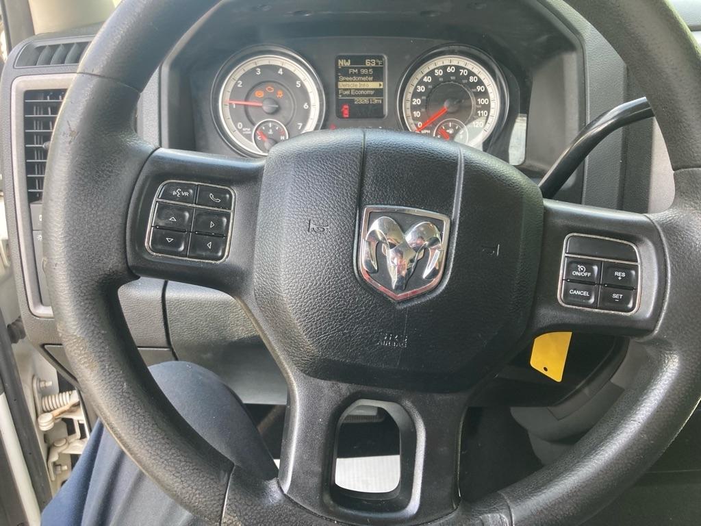 RAM 1500 4WD Quad Cab 140.5" Tradesman 2014