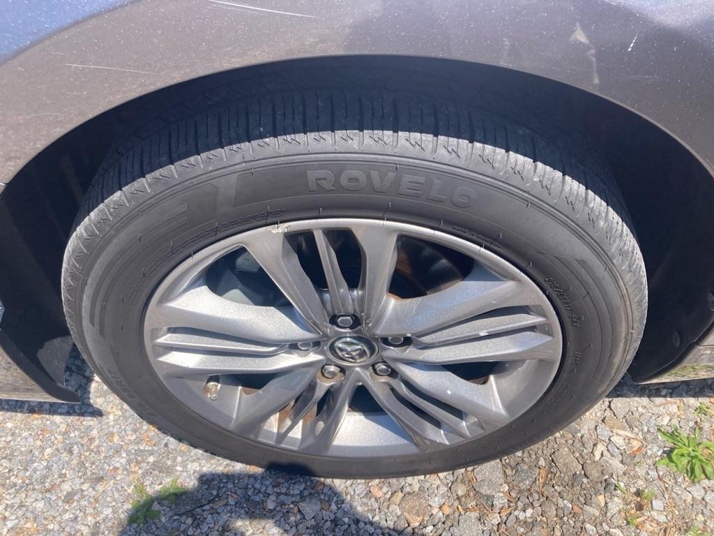 Toyota Camry XLE Auto (Natl) 2017