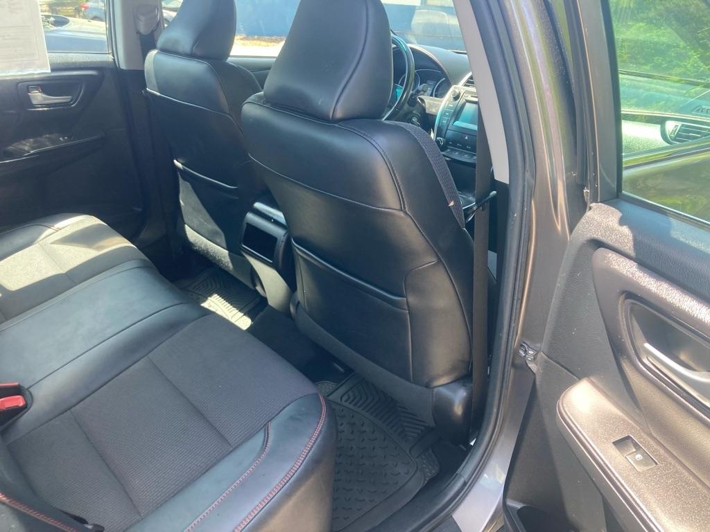 Toyota Camry XLE Auto (Natl) 2017