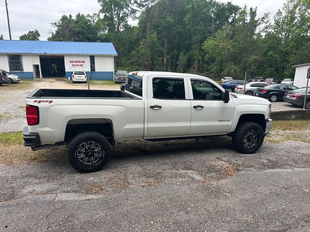 Chevrolet Silverado 2500HD Built After Aug 14 4WD Crew Cab 153.7" Work Truck 2015