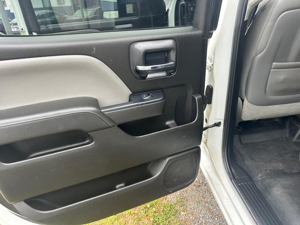 Chevrolet Silverado 2500HD Built After Aug 14 4WD Crew Cab 153.7" Work Truck 2015