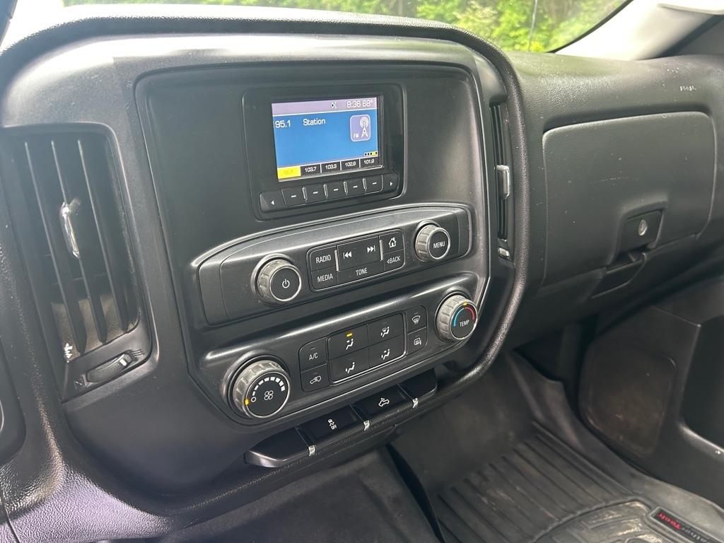 Chevrolet Silverado 2500HD Built After Aug 14 4WD Crew Cab 153.7" Work Truck 2015