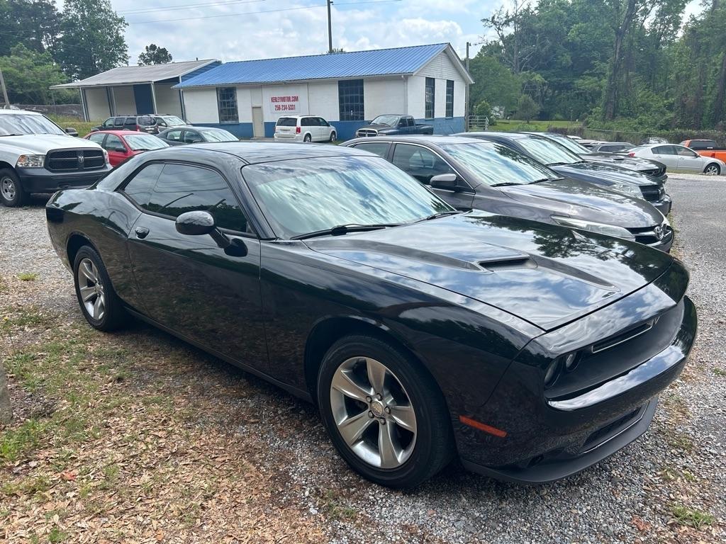 Dodge Challenger 2dr Cpe SXT 2015