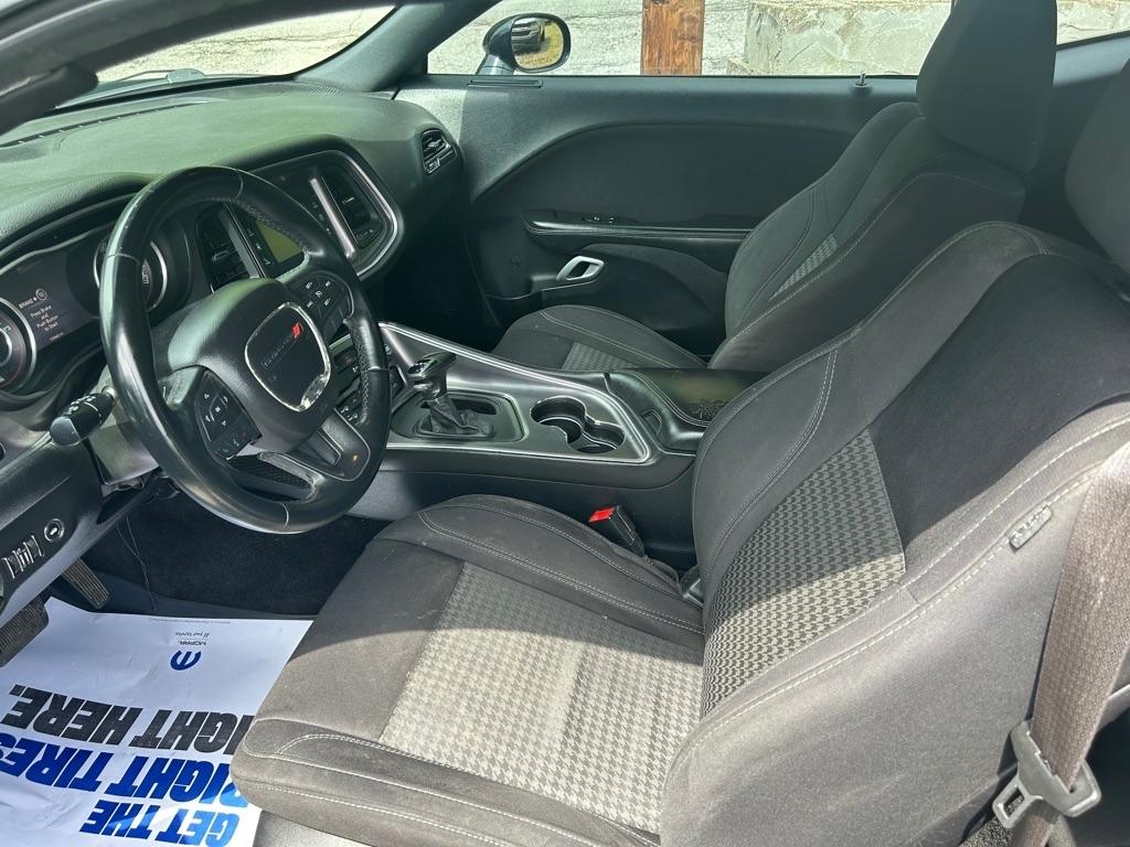 Dodge Challenger 2dr Cpe SXT 2015