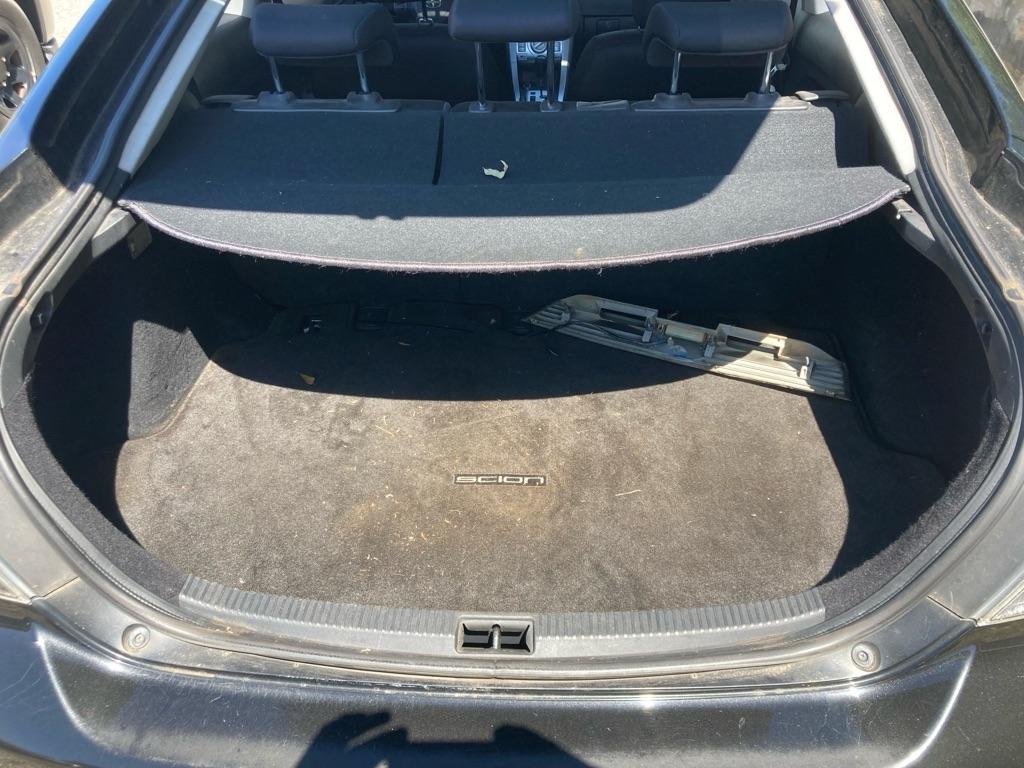 Scion tC 2dr HB Man (Natl) 2009