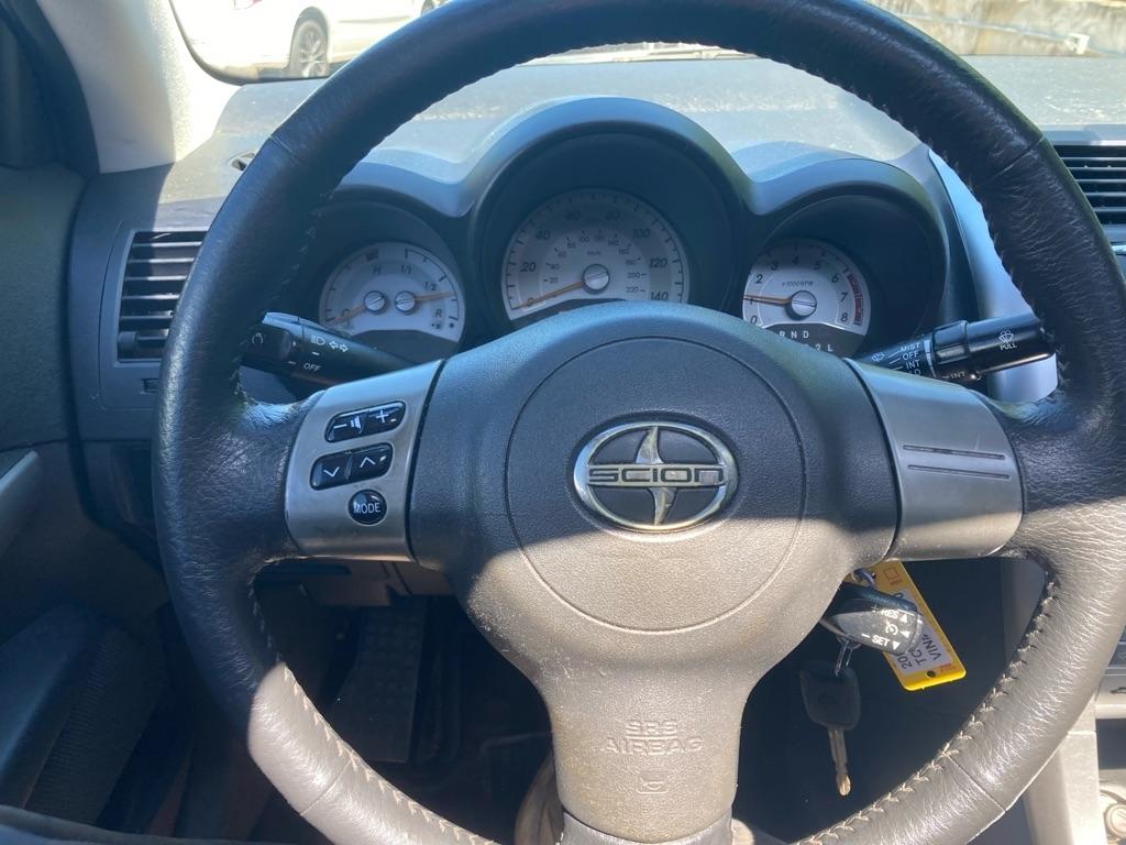 Scion tC 2dr HB Man (Natl) 2009