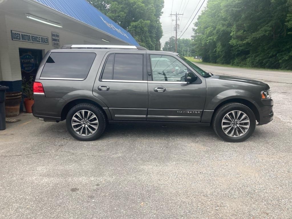 Lincoln Navigator 4x4 Select 2017