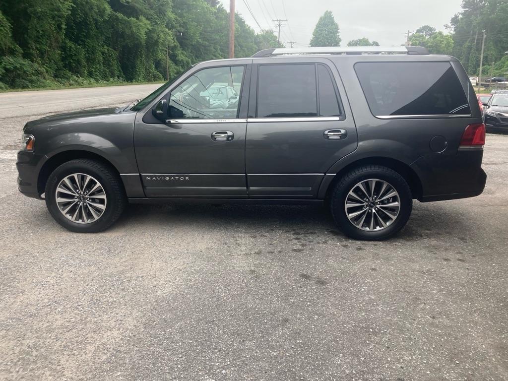 Lincoln Navigator 4x4 Select 2017