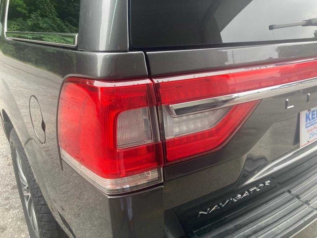 Lincoln Navigator 4x4 Select 2017