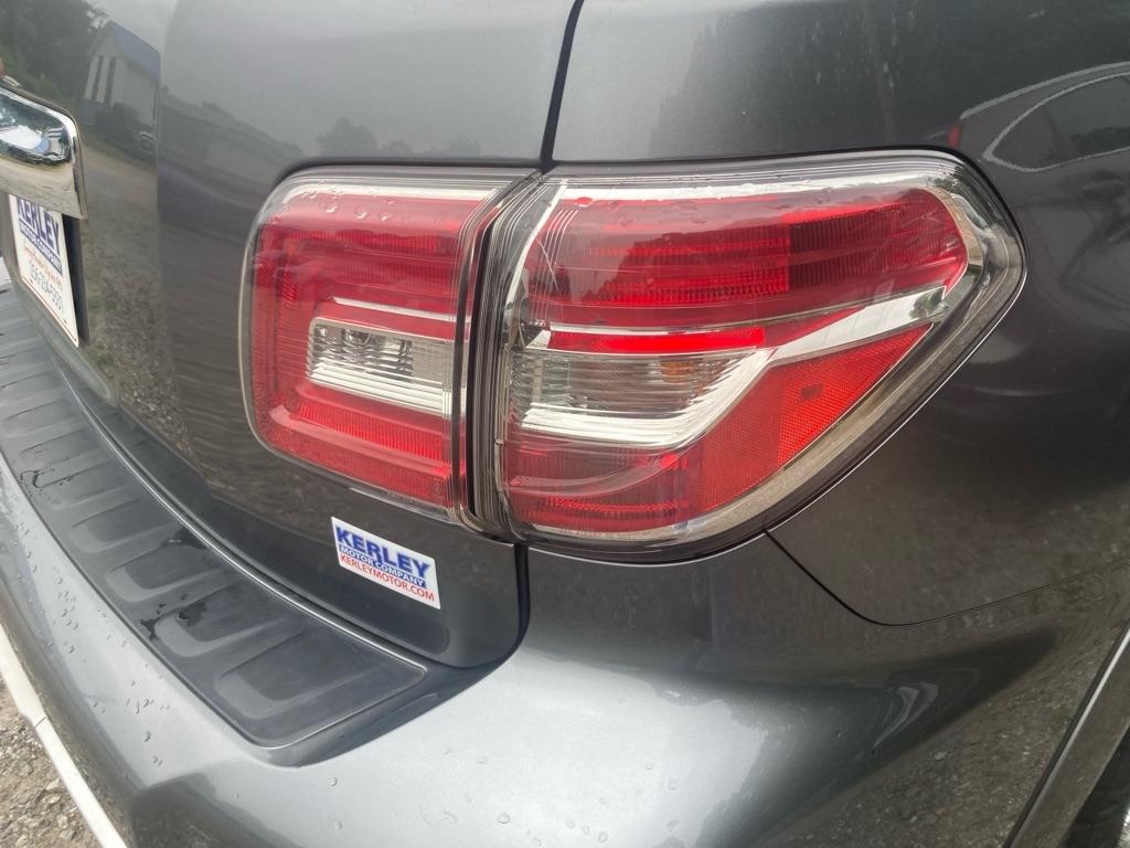 Nissan Armada 4x2 SV 2018