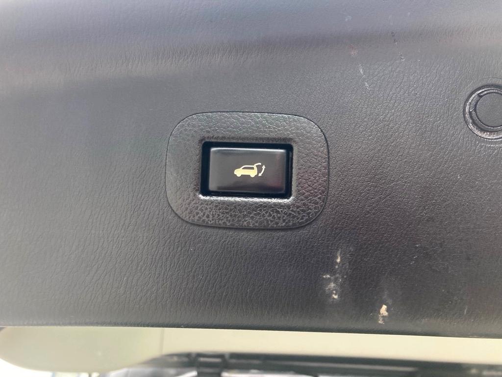 Nissan Armada 4x2 SV 2018