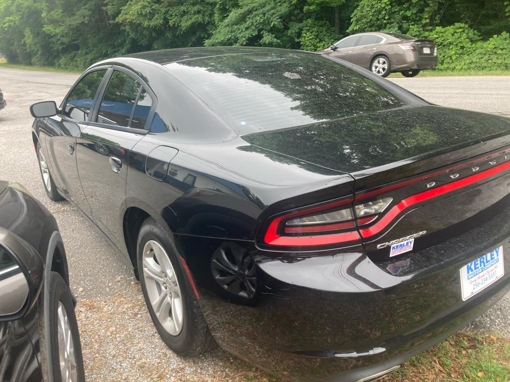 Dodge Charger 4dr Sdn SE RWD 2016