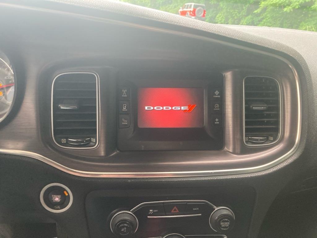 Dodge Charger 4dr Sdn SE RWD 2016