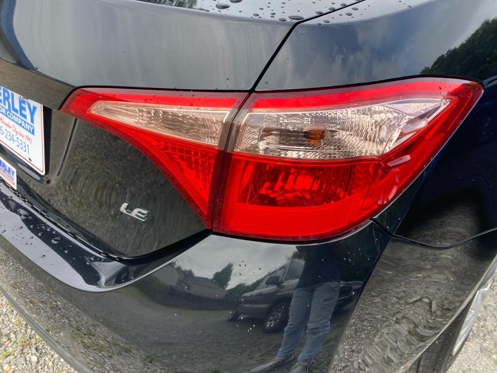 Toyota Corolla XLE CVT (Natl) 2019