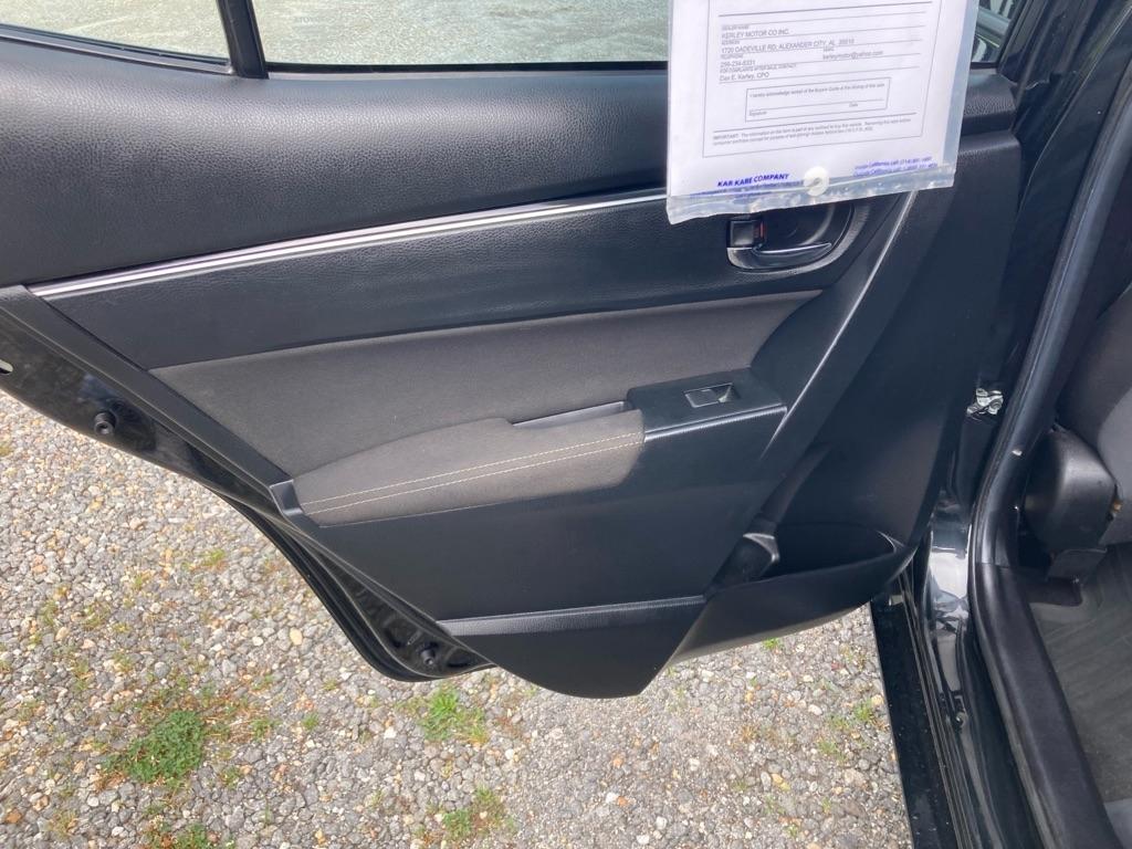 Toyota Corolla XLE CVT (Natl) 2019