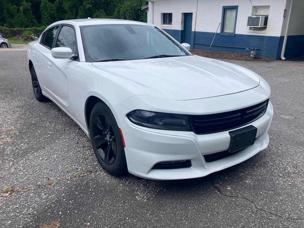 Dodge Charger 4dr Sdn SXT RWD 2016