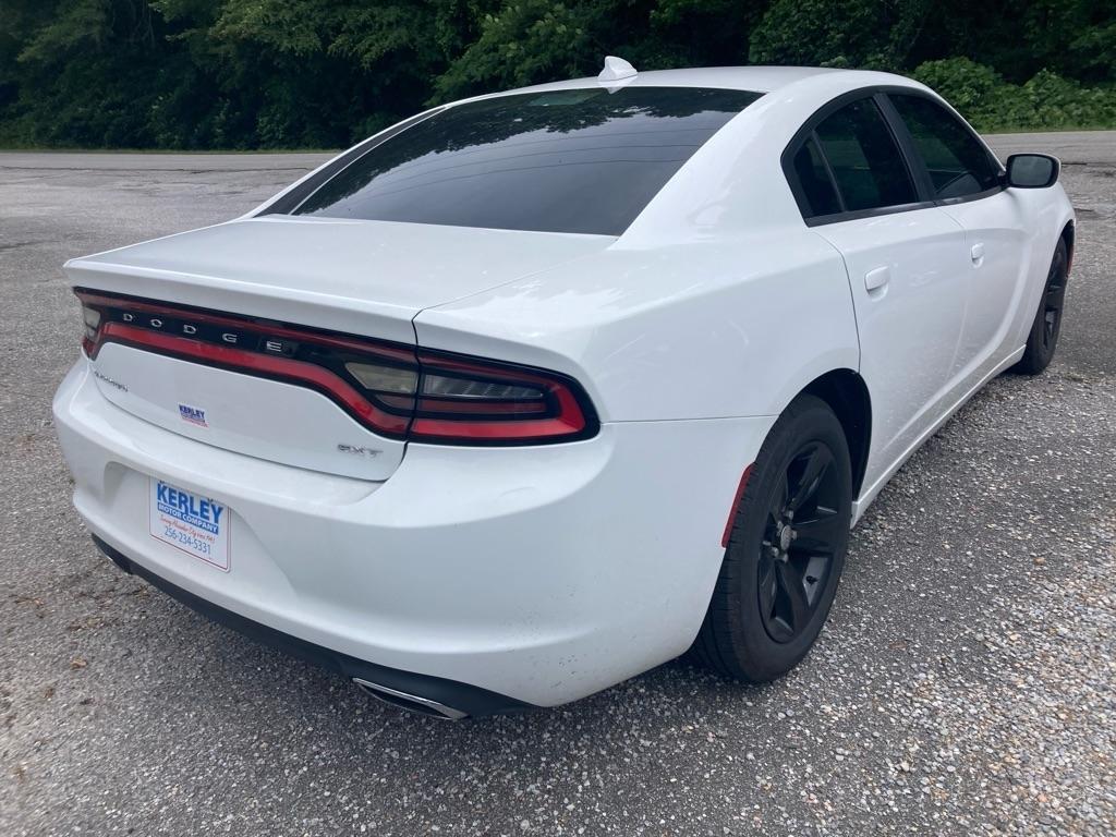 Dodge Charger 4dr Sdn SXT RWD 2016