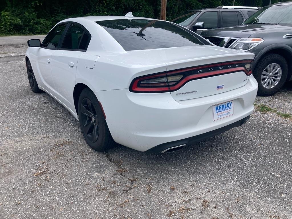 Dodge Charger 4dr Sdn SXT RWD 2016