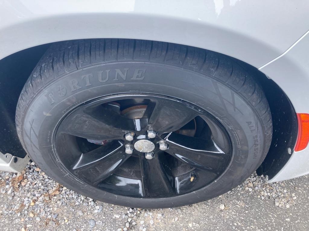 Dodge Charger 4dr Sdn SXT RWD 2016