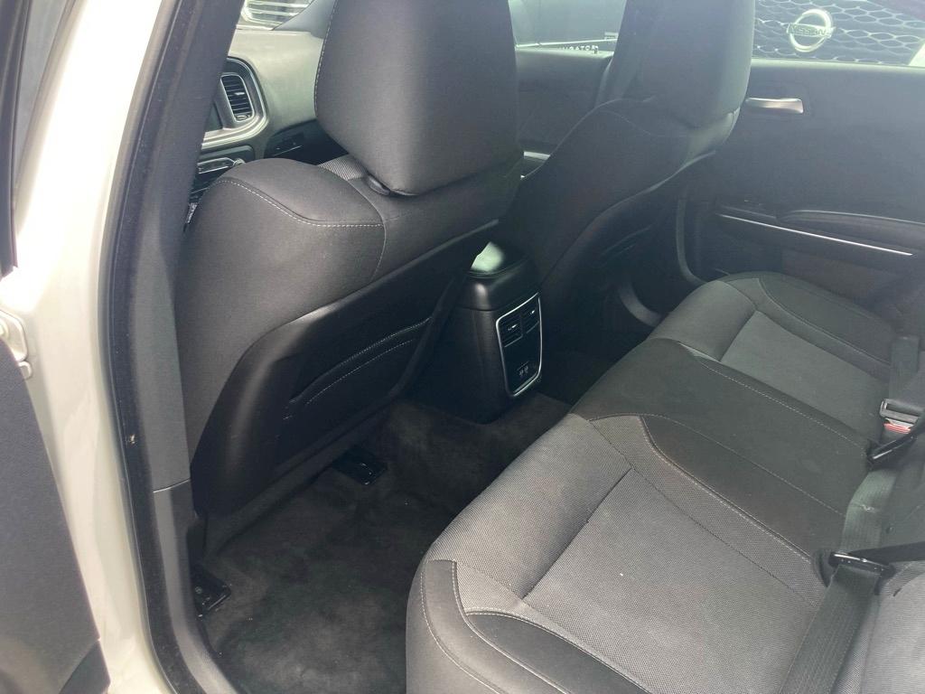Dodge Charger 4dr Sdn SXT RWD 2016