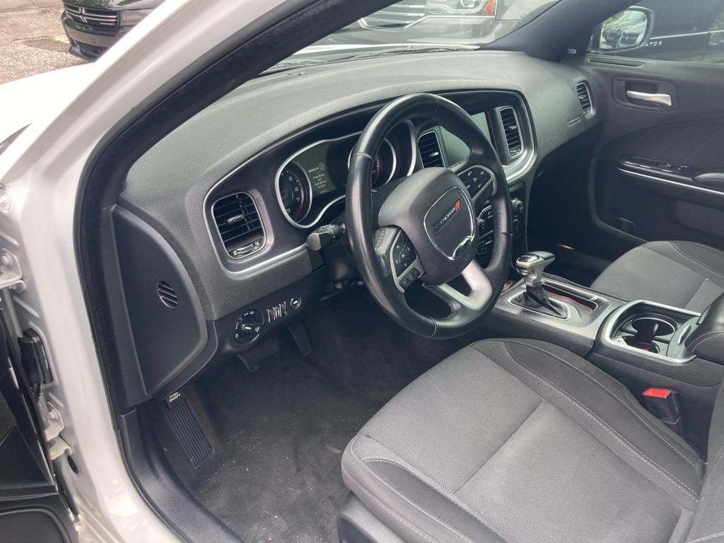 Dodge Charger 4dr Sdn SXT RWD 2016