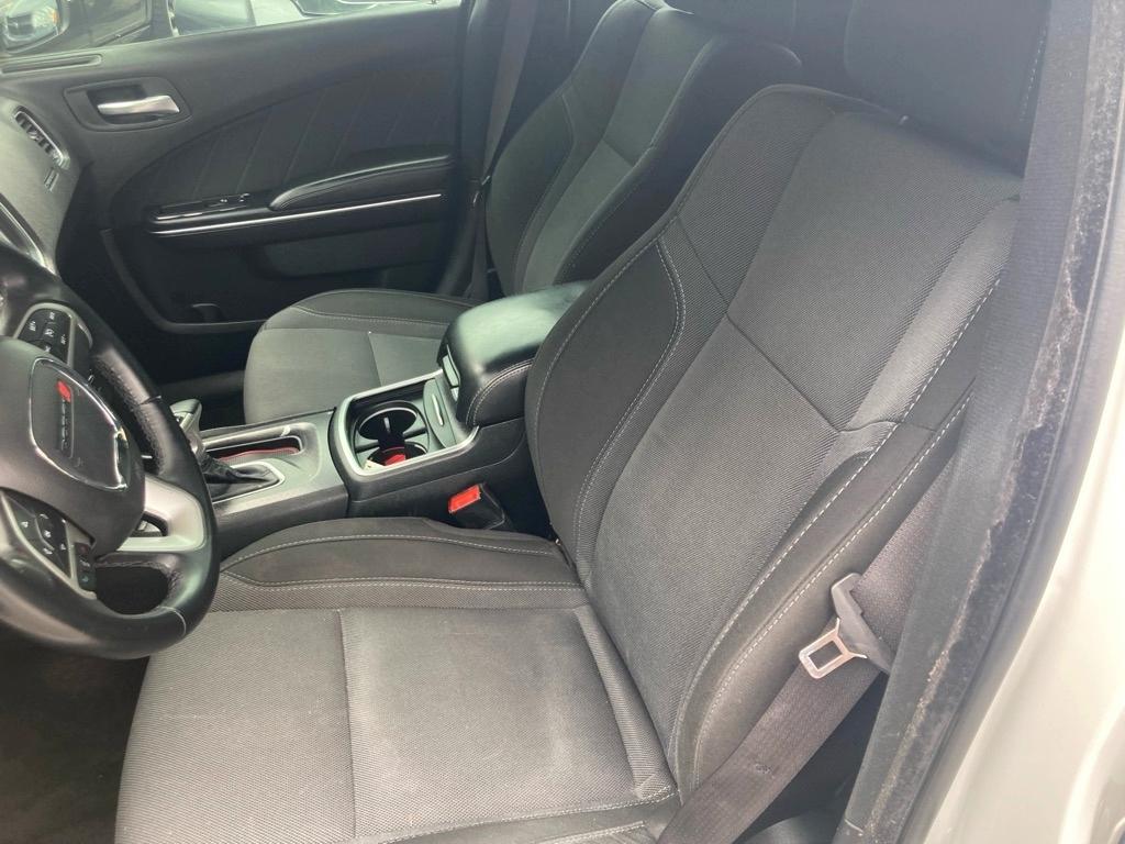 Dodge Charger 4dr Sdn SXT RWD 2016
