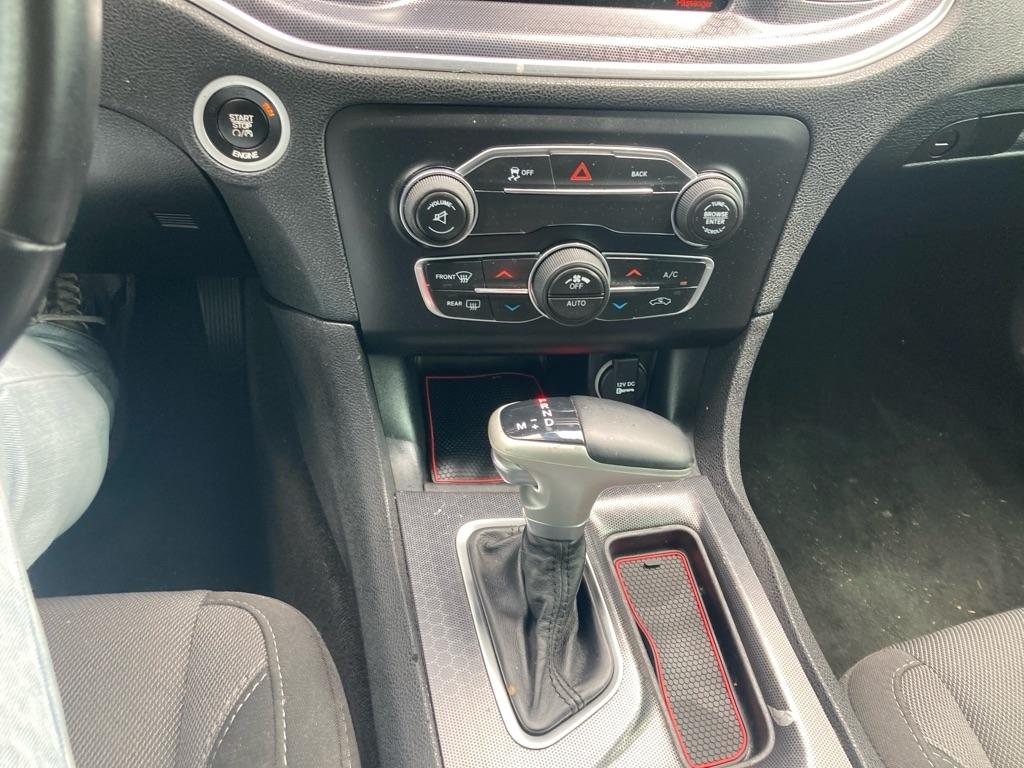 Dodge Charger 4dr Sdn SXT RWD 2016