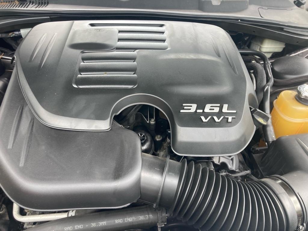 Dodge Challenger 2dr Cpe SXT 2015
