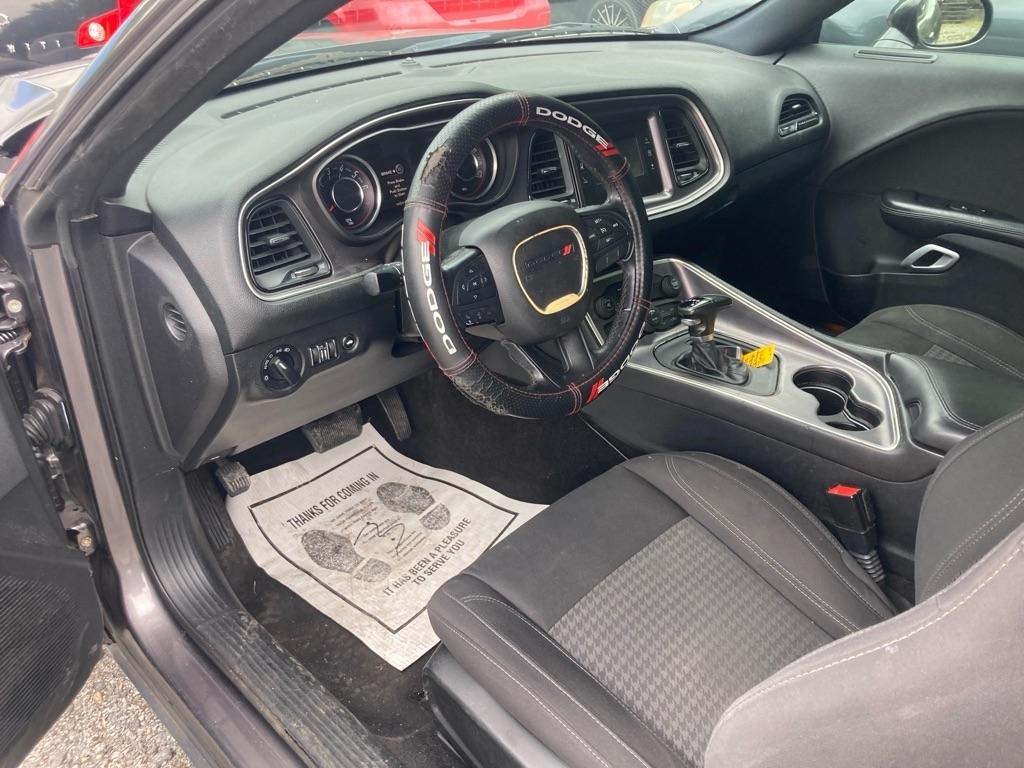 Dodge Challenger 2dr Cpe SXT 2015