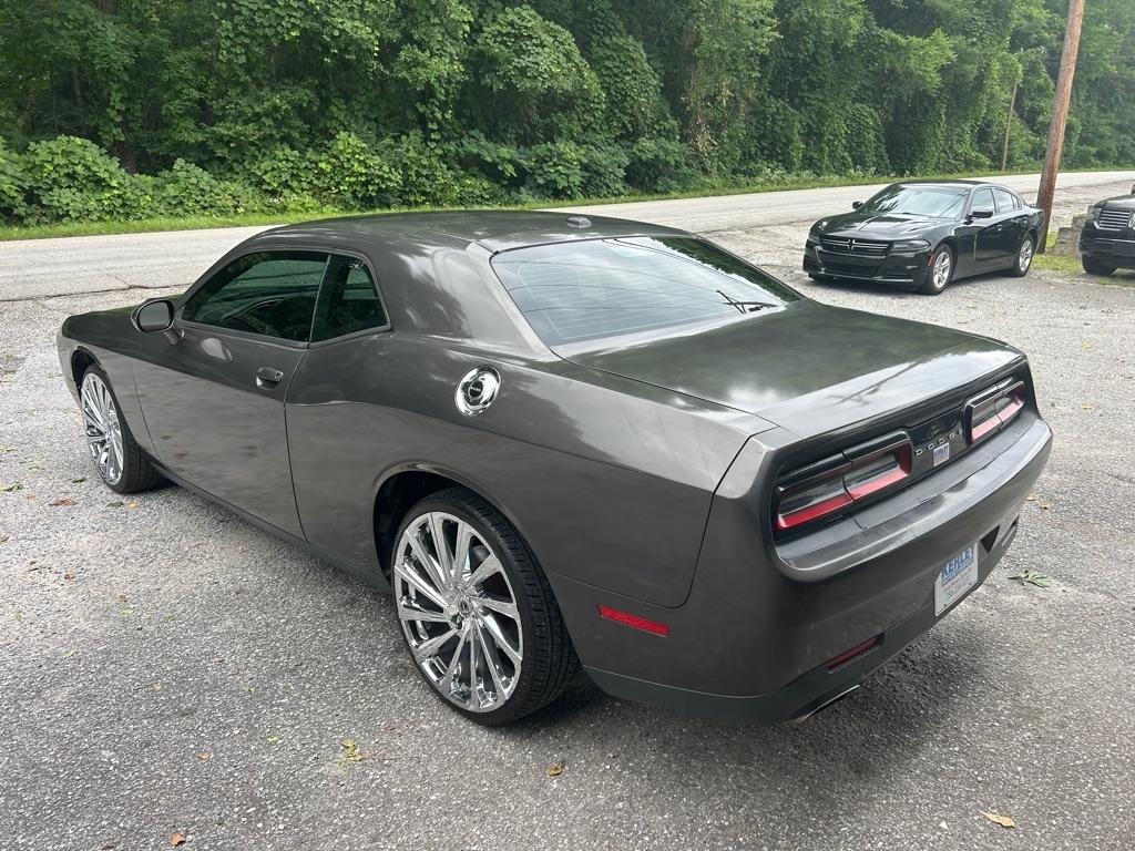 Dodge Challenger 2dr Cpe SXT 2015