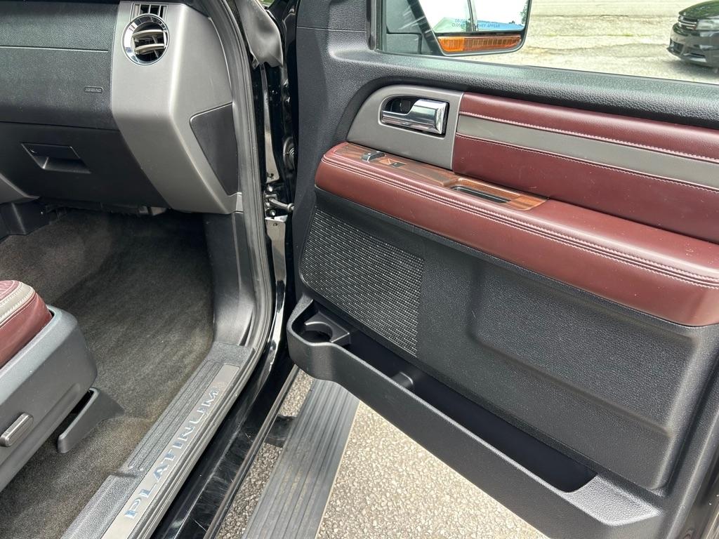 Ford Expedition EL Platinum 4x2 2017