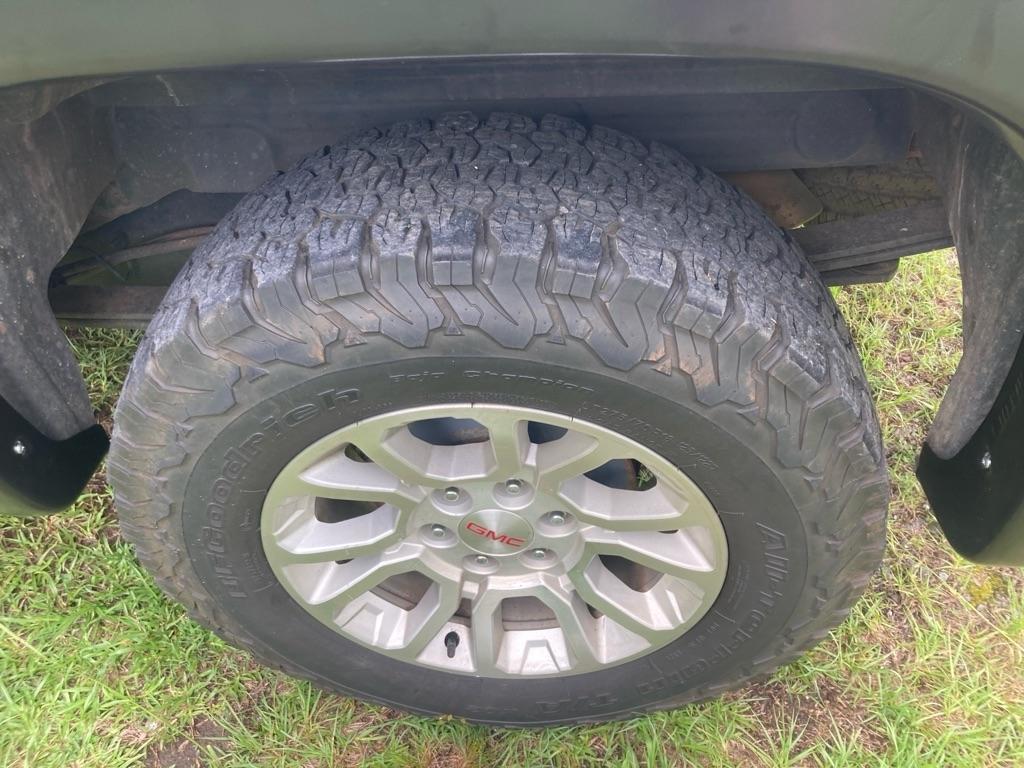GMC Sierra 1500 4WD Crew Cab 143.5" SLT 2012