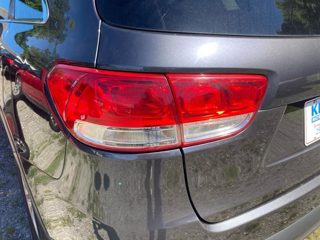 Kia Sorento FWD 4dr 2.4L LX 2016