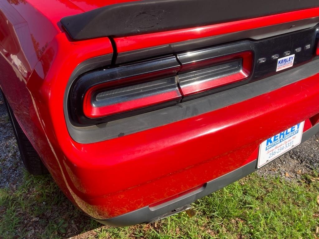 Dodge Challenger 2dr Cpe SXT 2015
