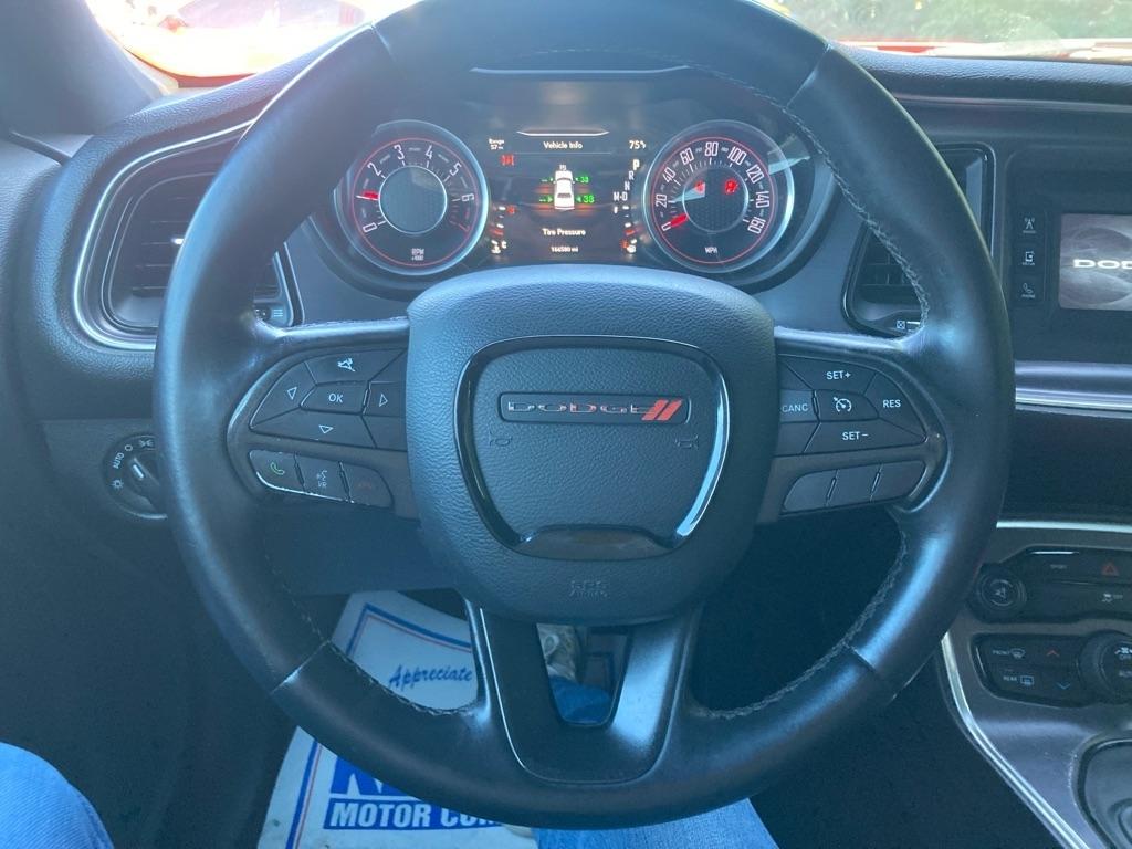 Dodge Challenger 2dr Cpe SXT 2015