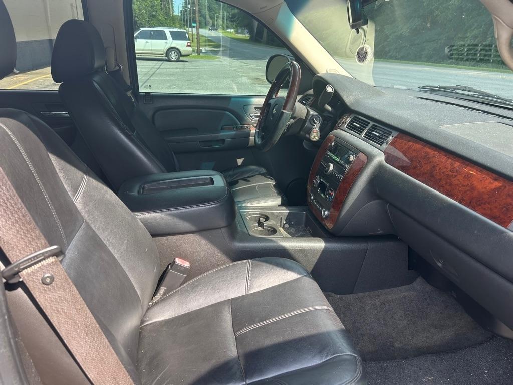 Chevrolet Tahoe 2WD 4dr 1500 LT w/2LT 2009