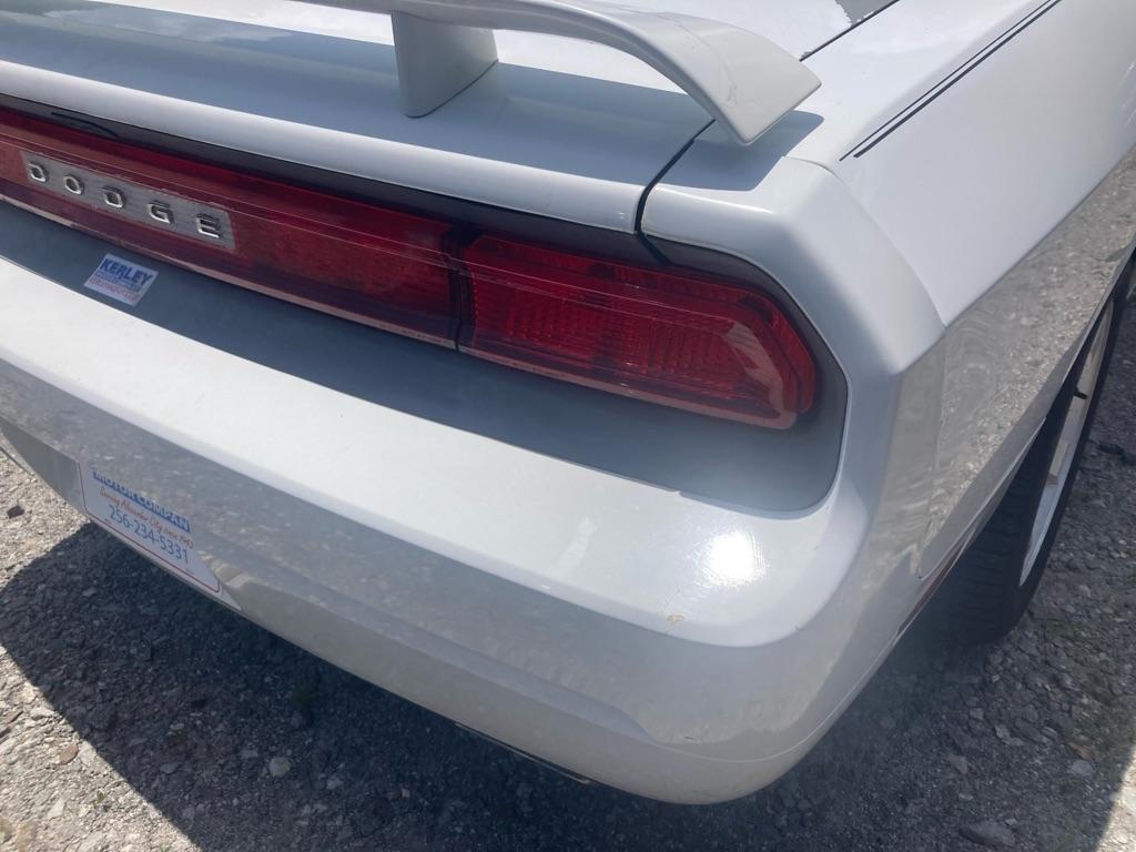 Dodge Challenger 2dr Cpe SXT 2013