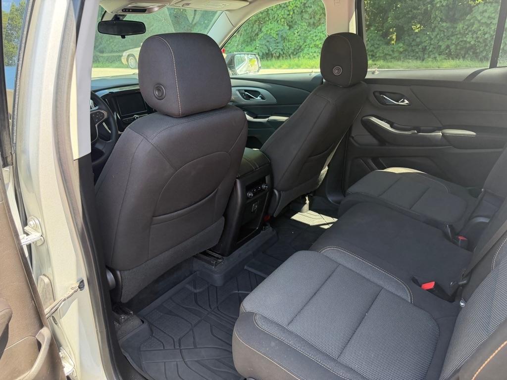 Chevrolet Traverse FWD 4dr LS w/1LS 2020