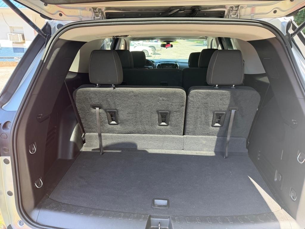 Chevrolet Traverse FWD 4dr LS w/1LS 2020