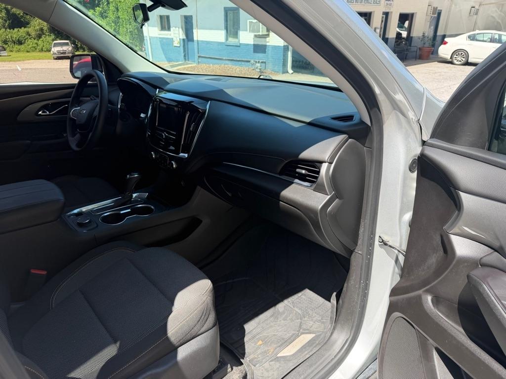 Chevrolet Traverse FWD 4dr LS w/1LS 2020