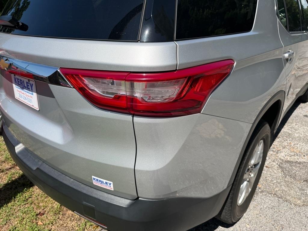 Chevrolet Traverse FWD 4dr LS w/1LS 2020